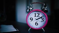 Sering Sakit Kepala Usai Begadang? Begini Penjelasan Ilmiahnya