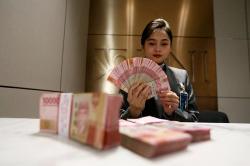 Rupiah Hari Ini Ditutup Menguat ke Rp15.492 per Dolar AS