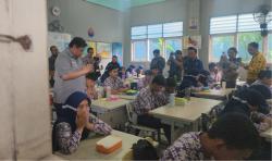 Pemerintah Uji Coba Program Makan Siang Gratis di SMPN 2 Curug, Apa Menunya?