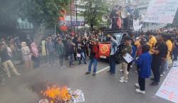 Demonstrasi Rawamangun Bergerak di Depan UNJ, Ini 3 Tuntutan Mahasiswa