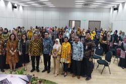 Ratusan Ibu di Malang Antusias Ikut Sosialisasi Investasi Pasar Modal demi Terhindar Penipuan