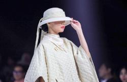 21 Karya Desainer Lokal Tampil di Indonesia Fashion Aesthetic