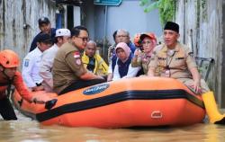 Banjir hingga Atap Rumah di Bangkalan, 1.600 Kepala Keluarga Terdampak 