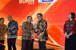 Transformasi Digital Perusahaan Terbaik, Petrokimia Gresik Raih Anugerah BUMN 2024