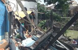 10 Bangunan di Sungai BKT Semarang Hancur Tergerus Longsor usai Diterjang Banjir
