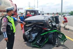 Penampakan Porsche Ringsek usai Kecelakaan di Tol Porong-Surabaya, 2 Luka-Luka