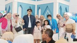 Bertemu Idola, Warga Bandung Ini Bahagia Berfoto Bareng Pemain Sinetron Doa Di Langit Malam