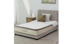 5 Alasan yang Bikin Kamu Terbangun di Malam Hari