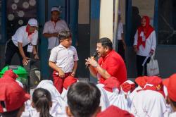 Berkarya Bercerita, Kontribusi Nyata Relawan ERHA dalam Meningkatkan Kualitas Pendidikan Anak Pemulung di Bantar Gebang