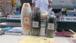 2 WNA Portugal Ditangkap usai Selundupkan 2,5 Liter Kokain Cair dalam Botol Sampo