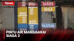 Pintu Air Manggarai Siaga 3, Aliran Air Terhambat Sampah yang Menggunung