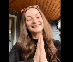 Viral Bule Cantik Australia Fasih Bahasa Madura, Netizen: Wah Kalah Aku<