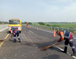 Kecelakaan di Tol Pemalang, Truk Elpiji Tabrak Truk Besi Gara-gara Sopir Mengantuk