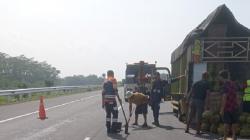 Truk Muatan Elpiji 3 Kg Kecelakaan di Tol Pekalongan<