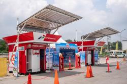 Jelang Idul fitri, Pertamina Patra Niaga bersama Pertamina Retail Tambah Titik layanan BBM dan Posko Mudik