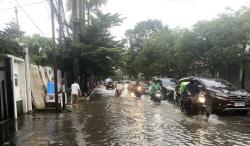 Jelang Buka Puasa, Kemang hingga Pondok Indah Terendam Banjir