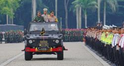 Kapolri Pimpin Apel Gelar Pasukan Operasi Ketupat 2024, Pastikan Mudik Aman dan Nyaman