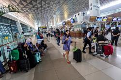 Suasana Bandara Soekarno-Hatta H -6 Idul Fitri 1445 H Dipadati Pemudik