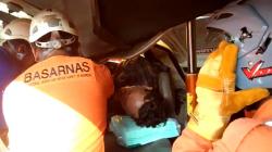 Kecelakaan di Semarang, Sopir Gran Max Terjepit Tertimpa Truk Pasir Dilarikan ke RS