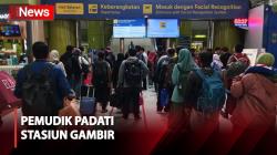 Hari Terakhir Masuk Kerja, Pemudik Padati Stasiun Gambir