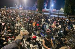 Antrean Pemudik dengan Sepeda Motor di Pelabuhan Ciwandan Tembus 1 Km   