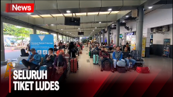 Seluruh Tiket Ludes, Begini Kepadatan di Stasiun Pasar Senen Pagi Ini