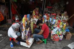 Penjualan Ragam Parsel Lebaran di Pasar Barito