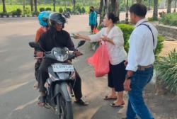 Bagikan 300 Paket Takjil di SLG Kediri, Ini Pesan RPA Perindo Jatim