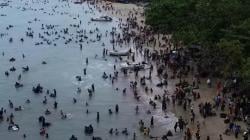 Cerita Warga Terjebak Macet 4 Jam Menuju Pantai Carita, saat Tiba Disambut Lautan Manusia<