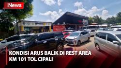 Rest Area KM 101 Tol Cipali Dipadati Pemudik pada Arus Balik Lebaran