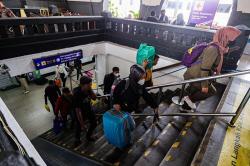 Ribuan Pemudik Kembali ke Jakarta Lewat Stasiun Pasar Senen