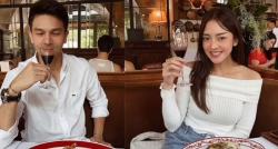 Jonathan Frizzy dan Ririn Dwi Ariyanti Keciduk Pakai Cincin di Jari Manis saat Momen Ulang Tahun