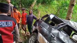 Kecelakaan Maut di Trenggalek, Mobil Rombongan Pengantar Pengantin Masuk Jurang