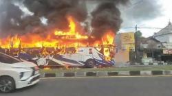 Bus PO Terbakar di Ring Road Barat Yogyakarta, Netizen: Cobaan H Haryanto Bertubi-tubi