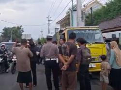 Kecelakaan di Brebes, Pelajar SMA Tewas Terlindas Dump Truk