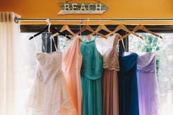 Rekomendasi Model Baju Pesta Wanita untuk Tampil Memukau