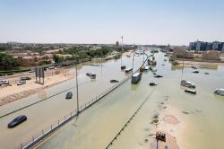Dubai Masih Banjir, Banyak Mobil Tenggelam Belum Dievakuasi