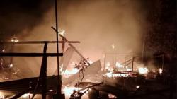 Kebakaran di Kolaka Timur, 2 Rumah Warga Ludes Dilalap Api