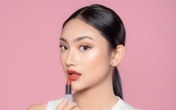 Bagaimana Cara Memilih Produk Lipstik yang Tepat untuk Bibir? Simak Tips Berikut Ini!