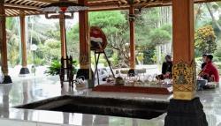 Pendiri Mustika Ratu Mooryati Soedibyo Dimakamkan di Bogor, Samping Makam Suaminya