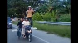 Viral Remaja Bonceng 4 Joget saat Motor Melaju Kencang, Kini Tertunduk Lesu di Kantor Polisi