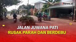 Warga Blokade Jalan di Pati Gegara Jalan Rusak Parah dan Berdebu 
