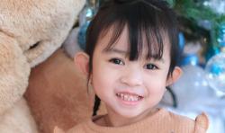 Berbeda dari Anak Lainnya, Thea Bocah 5 Tahun Lebih Suka Konten Edukasi