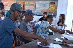 Pos IND Salurkan Bansos PKH dan Sembako Triwulan I untuk 500 KPM di Salatiga<