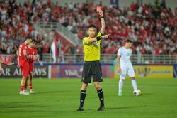 Momen Rizky Ridho Diusir Wasit Shen Yinhao setelah Dapat Kartu Merah