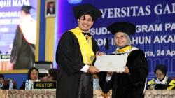 Kisah Aulia Ayub Lulusan Termuda Dokter Spesialis di UGM pada Usia 27 Tahun, Raih IPK 4,00<