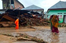 Imbas Banjir Bandang-Longsor di Luwu, 3.000 Warga Latimojong Masih Terisolasi<