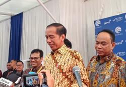 Jokowi Bicara soal Penutupan Pabrik Sepatu Bata, Duga Hal Ini jadi Penyebab