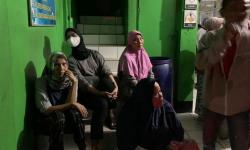 Tangis Orang Tua Pecah di SMK Lingga Kencana Depok, Anak Ikut Rombongan Bus Kecelakaan di Subang