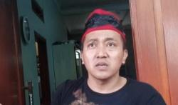 Keluar dari Penjara, Teddy Pardiyana Langsung Temui Anak dan Ziarah ke Makam Istri 